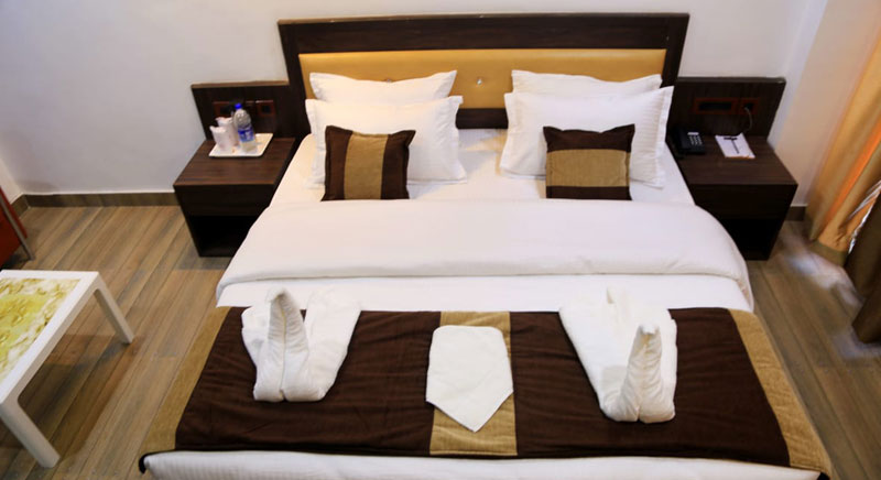 Executive Valley View With Balcony